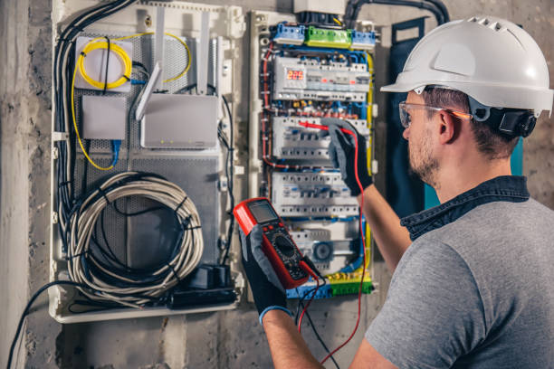 Best Licensed Electrician  in East Lansing, MI